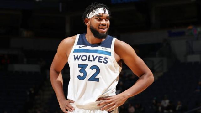 这为他们奠 这为他们奠