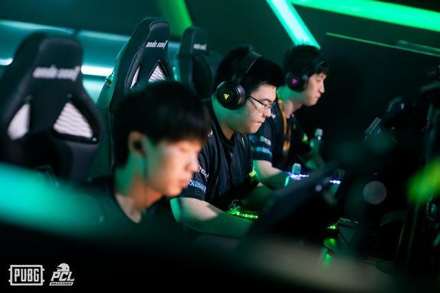 在我们接触 在我们接触